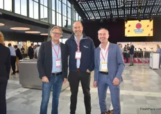 Timo Elbers, managing director van HortiBlue, Ed Westerweele, sales manager van Elifab Solution en Herco van Liere, VP Business Development van KeyGene.